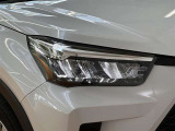 ○暗い夜道も明るく照らします○LEDヘッドライト装着車! 夜間のドライブも安心ですね♪消費電力が少なくて明るいなんて、◎です☆