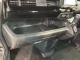 豊富に在庫を取り揃えています。 軽自動車からミニバン、セダン、SUV、話題のハイブリッド車などなど続々入荷中です!