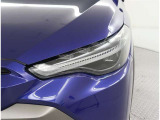 LEDランプ車 白く照らされるのが特徴です。明るいだけでなく、周囲からの認知されやすく歩行者や死角にいる方へアピール効果、安全性が飛躍的に向上します!