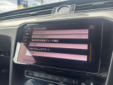 大画面で見やすく、直感的なタッチ操作が可能です。視認性に優れた地図表示と高精度なルート案内で、快適なドライブをサポートします。
