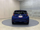 リヤ、後ろから見るとまた車の印象が変わってきますね☆☆