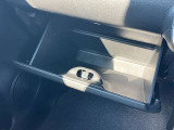 車検証を入れておくのにとっても便利なグローブボックス☆