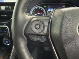ステアリングスイッチ装備!運転しながら手元でオーディオの操作などができます。