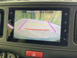 【バックカメラ】駐車時に後方がリアルタイム映像で確認できます。大型商業施設や立体駐車場での駐車時や、夜間のバック時に大活躍!運転スキルに関わらず、今や必須となった装備のひとつです!