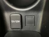12V/120Wの電源部とメディアプレイヤー接続部です。