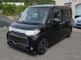 カスタムを得意としておりますので、別途、お好みのナビへの変更、スピーカーやウーファー等オーディオカスタムや、ガラスフィルム貼り(ゴーストフィルム可能)、アルミの変更等、内外装カスタマイズも承ります。