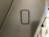 レジ袋や手提げ袋を引っ掛けるのに便利なショッピングフックを装備しています。実用的で便利なアイテムです♪