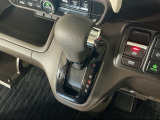 オートマチックシフトレバーは、手になじみ操作しやすい形状で安全運転にもつながります♪