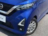 LEDヘッドライト装備!明るく夜間の視認性も高く、高寿命です!