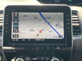 日産純正10インチメモリーナビ(MM521D-L)装備。インテリアにベストマッチする専用デザイン、オペレーター通話や音声対話検索にも対応、HDMI入力やBL再生など多彩なメディア対応。