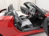 運転する方の体格に合わせてハンドルの高さを変えられるチルトステアリング。しっくりくる位置でハンドルを握れます。