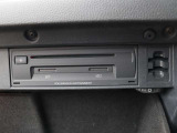 認定中古車保証1年間距離無制限の保証とロードアシスタンスサービスが全車に付帯されています。また、1年間または2年間の延長保証(有償)もご利用いただけます。