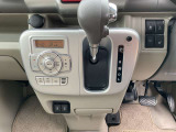 オートエアコンでいつでも室内は快適です。