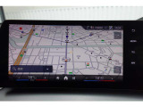 クルマの頭脳ともいえる、管理システム、iDrive。ナビだけではなく、オーディオ操作や車両情報の表示などをコントロールできます。便利さと安全性の向上にも繋がっています。