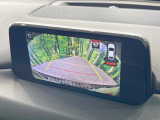 【バックカメラ】駐車時に後方がリアルタイム映像で確認できます。大型商業施設や立体駐車場での駐車時や、夜間のバック時に大活躍!運転スキルに関わらず、今や必須となった装備のひとつです!