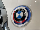 安心のBMW認定中古車は100項目の箇所を徹底的にチェック致します。機械的な箇所や電気系、コンピューターなどをご納車前に点検し、交換基準に達した部品は全て新品に修理返品した後にご納車致します。