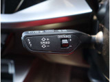 Audi正規ディーラーが高品質をお約束。高度な訓練・教育を受けたAudi専任メカニックが、100項目にもおよぶ精密な点検を実施。すべてクリアしたAudi車だけ、あなたのお手元に届けられるのです