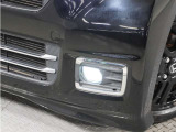◆フォグライト◆ 霧などの悪天候時、自車の位置を示すとともに前方や路肩が見えずらい時、近い位置をワイドに照らしてくれます