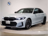 エンジェルアイ、イカリングと呼ばれるBMWのライトの正式名称は「コロナリング」です。一目でBMWとわかる伝統のデザインです。