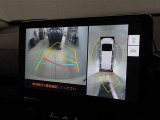 パノラミックビューモニターを装備。車を上から見たような映像が確認できますよ