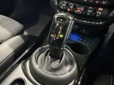お車はご予約状況などにより、ご案内出来ない場合がございます。ご来店いただける際は、事前にご連絡くださいますよう、お願い申し上げます。