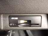 音声案内タイプETC2.0装備☆ビルトインタイプのETCですので、インテリアの邪魔をしません!ETCがあれば、キャッシュレスで料金所をノンストップで通過できます。
