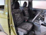 【運転席・助手席】内装ルームクリーニング済みです。しっかり綺麗にしていますので、是非、お確かめください。車に自信があるからこそ、是非一度ご来店頂き内外装も見てもらえると幸いです。