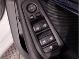当社BMW認定中古車は全車保証付きでございます。また保証料金や整備費用はお見積書内の諸費用・税金に追加計上する事はございません。認定中古車保証付きのお支払総額でお見積りご依頼の上、他店とお比べください
