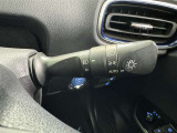 【オートライト】車外の明るさに応じて自動的にライトの点灯・消灯をしてくれます