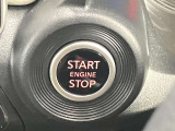 【プッシュ式エンジン】プッシュ式エンジンスタートでブレーキを踏んでボタンを押すだけでエンジン始動がスムーズ!!鍵をカバンに入れているだけでエンジンの始動が可能★とても便利な機能です