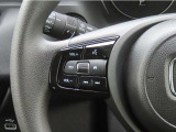 【オーディオの切り替えスイッチ】運転中もナビを触ることなく、ソース選択やボリュームの調節などができるので安全です。