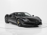 外装色はNero Daytonaを選択しております。