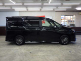 気持ち良く新しいカーライフがスタートできます様全車内外装クリーニングを実施しております。