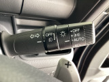 【オートライト(AUTO)】外の明るさをシステムが感知して、自動でヘッドライトが点灯します!ヘッドライトをつけ忘れを防ぐ便利機能です
