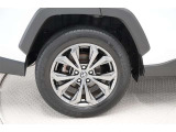 タイヤサイズ(225/60R18)です。