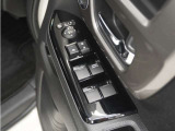 ◆パワーウィンドウスイッチ◆運転席から全席の窓の開閉操作を行うことが出来いつでも換気ができます!