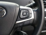 レーンディパーチャーアラートを装備しております!車線または走路からの逸脱の可能性を警告、走路からの逸脱を避けるためのハンドル操作の一部を支援する機能です☆詳しくはスタッフにお尋ねください(^^♪