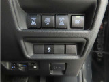 両側電動のスライドドアで楽々スムース!運転席からも開閉の操作もできます♪キーのスイッチひとつで自動開閉できる便利な機能もついてます♪