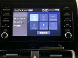 ディスプレイオーディオを装備。スマホとクルマをつなぐことでいろんなサービスが楽しめます。