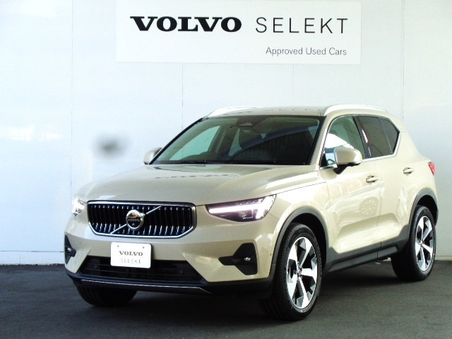 XC40 ウルトラ B4 AWD 4WD