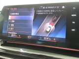 車両の頭脳といっても過言ではない『iDrive・システム』。オーディオ・ハンズフリー・ナビゲーションはもちろん、車両状況・操作説明まで確認する事ができます。