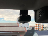 【ドライブレコーダー】搭載車!交通事故などいざという時あると安心。旅の思い出として使っても楽しめそう♪♪