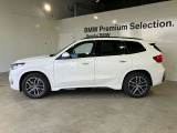 BMW xDriveの魅力は、走行状況と路面状況の変化をリアルタイムに把握し、4輪のトラクションを絶えず最大限に保つことで、どんなコンディションにおいても揺るぎない走りを実現させてくれます。