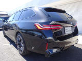 長期にわたる保証を実現。安心の無償保証。2年間のBMWプレミアムセレクション保証と延長保証(別途費用)を合わせて最大4年間の保証。万一の故障に長期間備えることができ、ご安心してお乗り頂けます。