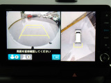 ◆【リアカメラ】が装着されています。リバースに入れるだけで映ります。後方の安全確認や、狭い駐車場での車庫入れ、雨の日や夜間など視界の悪い時に便利です。安全にバックする為には欠かせない装備です。