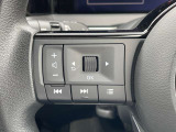 ステアリングスイッチも付いておりますので、運転中でも音量の変更など可能です。