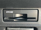 【ETC2.0(DSRC)】ETCカードを挿入すれば料金所はノンストップで通過できます。ETC限定の割引や、高速道路の情報提供サービスを利用できます。