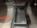 初度登録から3年未満のお車は、わずか8800円で新車保証を2年延長できる「まごころ保証プラス&alpha;」をご用意しております。※詳しくは営業スタッフまでお願いします。