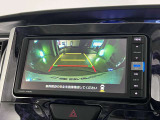 バックカメラで駐車時の死角も確認できます!