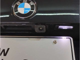【バックモニター】&rdquo;R&rdquo;レンジにシフトチェンジして頂くとバックカメラとセンサーが起動し駐停車時の運転をサポートします。